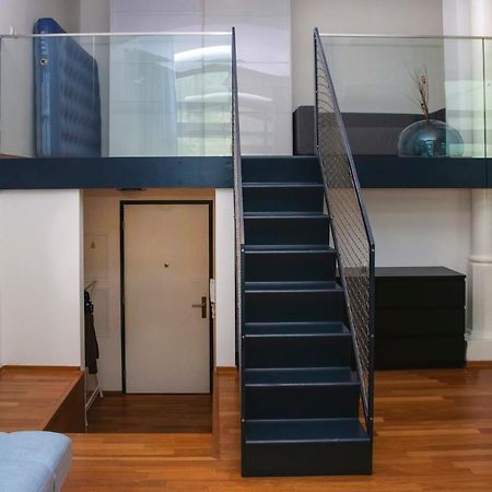 Modern Apartment With Terrace And Air Conditioning Prag Exteriör bild